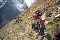 33 Trekking To Alpine Camp
